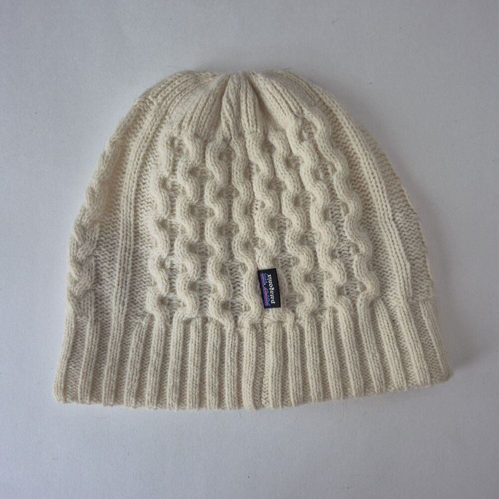 Patagonia Coastal Cable Birch White Cream Fleece Lined Recycled Wool Beanie Hat